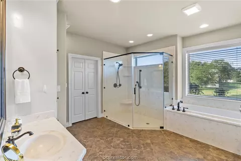 7300 Limestone Ct, Bryan, TX 77808 photo 19