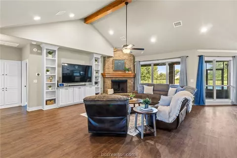 7300 Limestone Ct, Bryan, TX 77808 photo 7