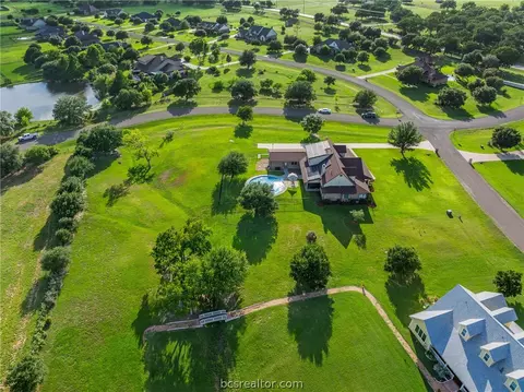 7300 Limestone Ct, Bryan, TX 77808 photo 40