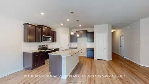 5330 Samuel Run, Bryan, TX 77807 photo 2