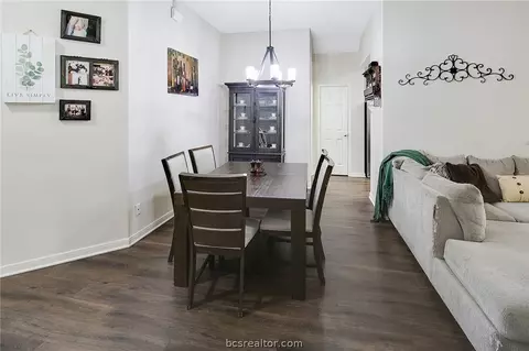 1715 Summerwood Loop, Bryan, TX 77807 photo 6