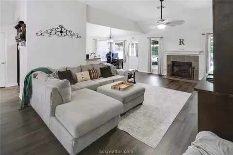 1715 Summerwood Loop, Bryan, TX 77807 photo 7