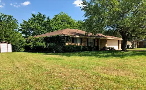 609 Avondale Ave, Bryan, TX 77802 photo 14