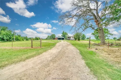 8557 County Road 313, Plantersville, TX 77363 photo 2