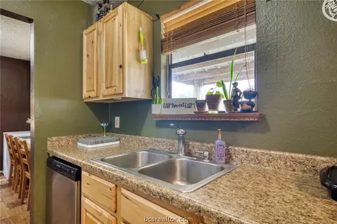 8557 County Road 313, Plantersville, TX 77363 photo 13