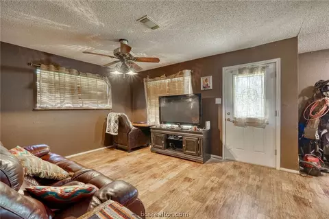 8557 County Road 313, Plantersville, TX 77363 photo 9