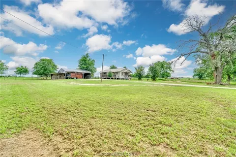 8557 County Road 313, Plantersville, TX 77363 photo 4