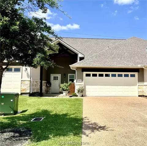 1720 Lonetree Dr, College Station, TX 77845