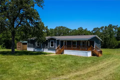 959 Pin Oak Rd, Franklin, TX 77856