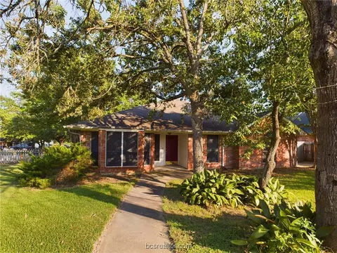 1518 Jasmine Ct, College Station, TX 77845