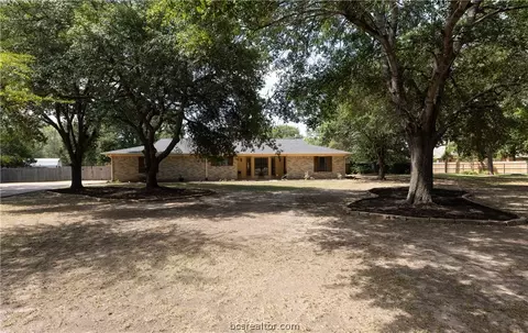 1608 Fontaine Dr, College Station, TX 77845