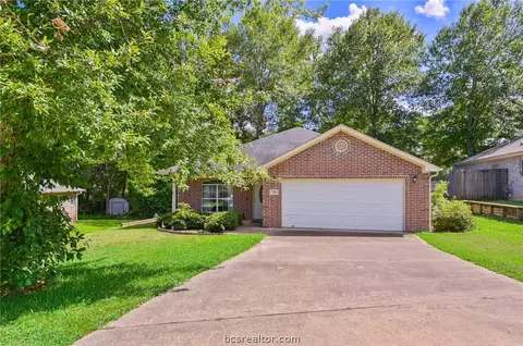 154 Hidden Valley Cir, Huntsville, TX 77340