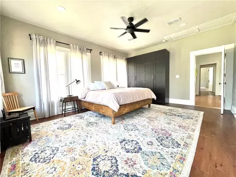708 E 27th St E, Bryan, TX 77803 photo 11
