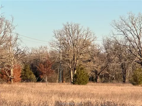 5078 Wallis Rd, Bryan, TX 77808 photo 5