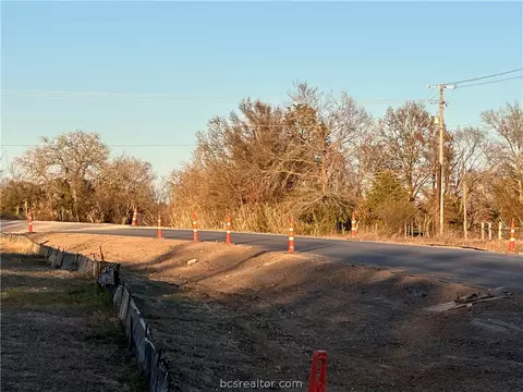 5078 Wallis Rd, Bryan, TX 77808 photo 7