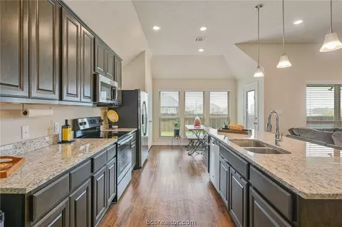 Kitchen - 2013 Shimla Dr, Bryan, TX 77807 photo 1 of 2