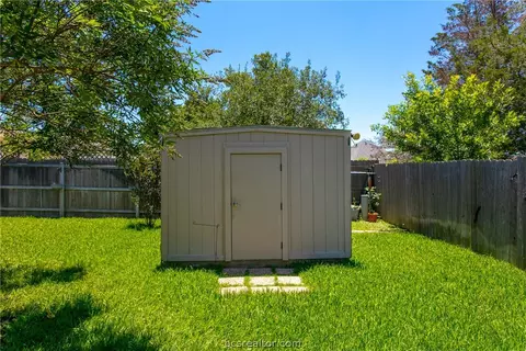 4902 Brompton Ln, Bryan, TX 77802 photo 27