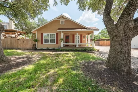 2105 Echols St, Bryan, TX 77801 photo 1