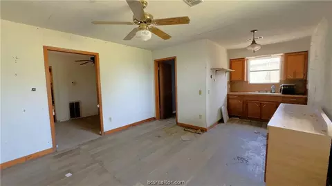 416 E Jack St, Bremond, TX 76629 photo 18