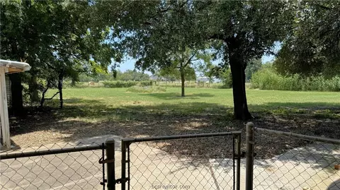 416 E Jack St, Bremond, TX 76629 photo 11
