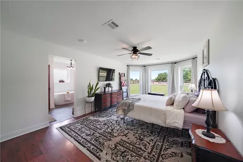 Bedroom - 38279 Fm 1488 Rd, Hempstead, TX 77445 photo 1 of 3