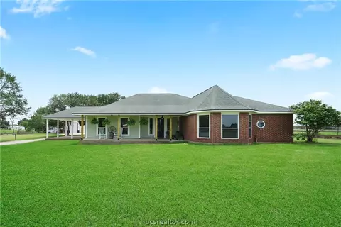 Exterior - 38279 Fm 1488 Rd, Hempstead, TX 77445 photo 1 of 7