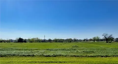 9943 Panther Creek Dr, Iola, TX 77861