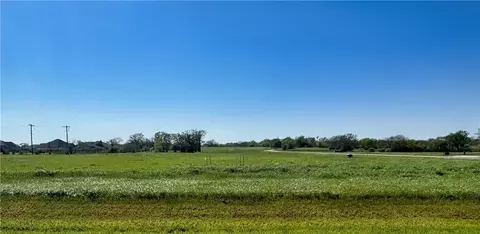 9971 Hidden Pond Dr, Iola, TX 77861