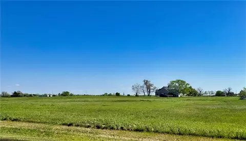 10005 Hidden Pond Dr, Iola, TX 77861