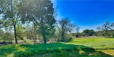 10273 Panther Creek Dr, Iola, TX 77861