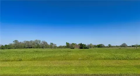 10042 Panther Creek Dr, Iola, TX 77861
