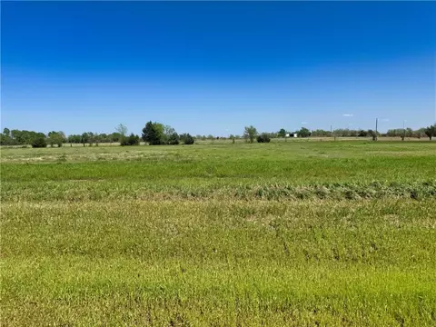 9892 Panther Creek Dr, Iola, TX 77861