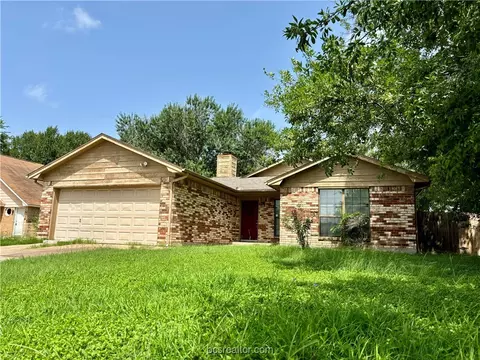 1205 Hardwood, College Station, TX 77840