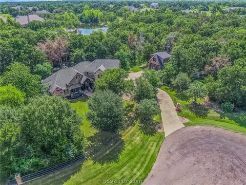 18321 Cantle Ct, College Station, TX 77845