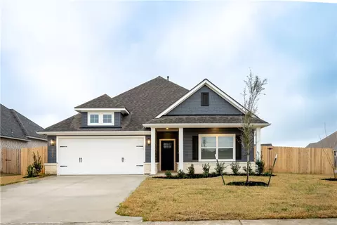2817 Bombay Dr, Bryan, TX 77808