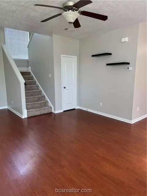 1990 Mountain Wind Ct, Bryan, TX 77807 photo 5