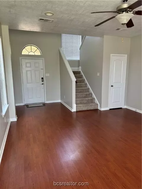 1990 Mountain Wind Ct, Bryan, TX 77807 photo 6