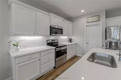 2159 Mountain Wind Loop, Bryan, TX 77807 photo 10