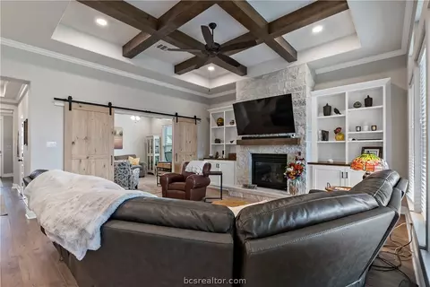 5014 Greyrock Dr, Bryan, TX 77802 photo 7