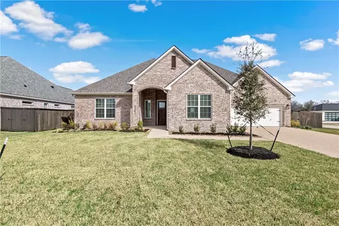 1952 Arcadia Bluffs Dr, College Station, TX 77845