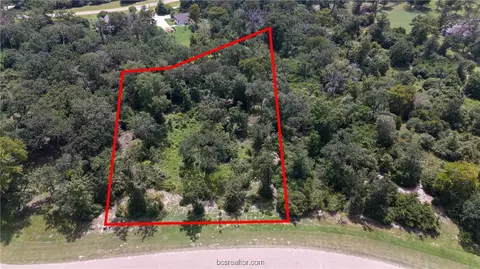 9757 Gloucester Ave, Iola, TX 77861