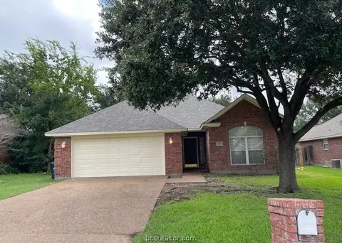 3523 Graz Dr, College Station, TX 77845