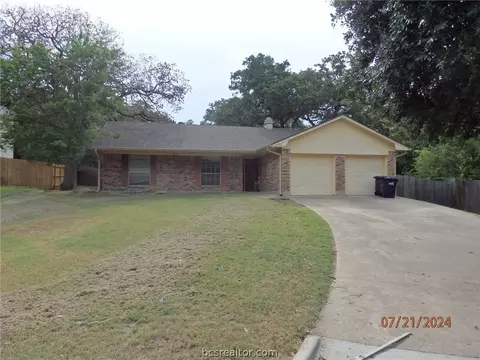 1412 Magnolia Dr, College Station, TX 77840