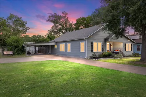 1140 E William J Bryan Pkwy, Bryan, TX 77803