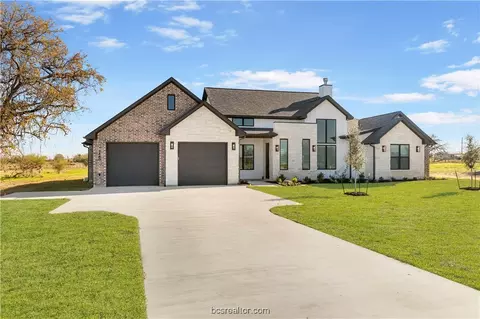 7460 Garrison Creek Dr, Bryan, TX 77808