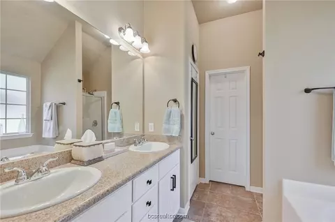 1693 Summerwood, Bryan, TX 77807 photo 12
