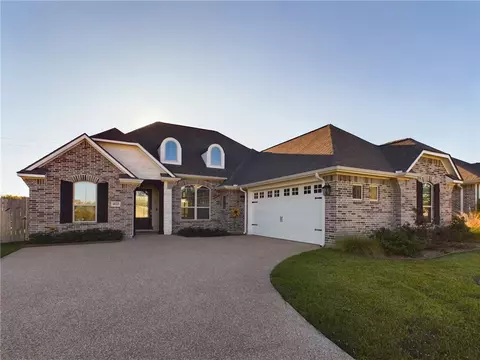 4120 Wallaceshire, College Station, TX 77845