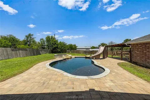 1 Raven Dr, Bryan, TX 77808 photo 7