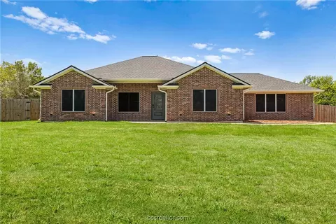 1 Raven Dr, Bryan, TX 77808 photo 2