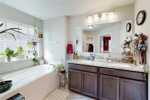 3714 Mckenzie St, Bryan, TX 77803 photo 18